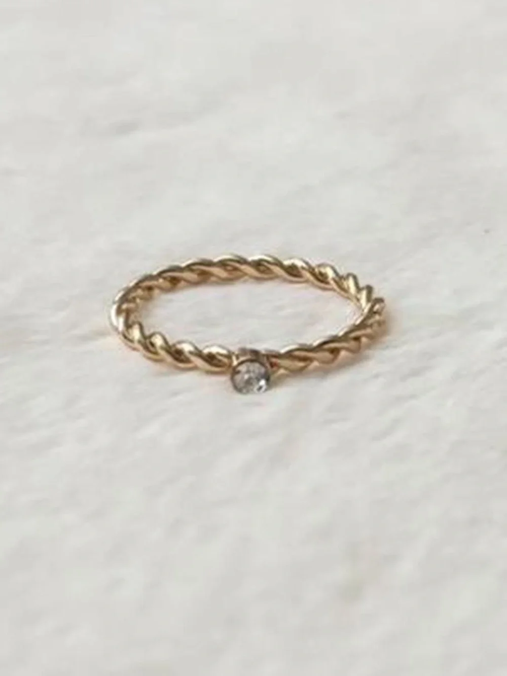 5/$15 🩷 MUST BUNDLE Gold Twisted Band Ring with Solitaire CZ